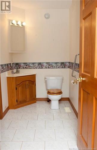 185 Water Street, Woodstock, NB - Indoor Photo Showing Bathroom