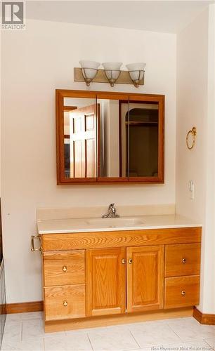 185 Water Street, Woodstock, NB - Indoor Photo Showing Bathroom