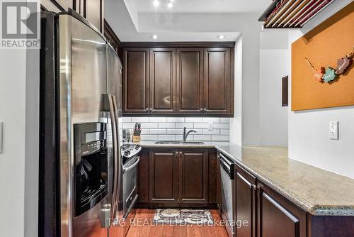 311 - 628 Fleet Street, Toronto (Niagara), ON - Indoor Photo Showing Kitchen