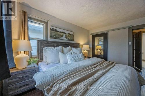 144 Baseline Road W, London, ON - Indoor Photo Showing Bedroom