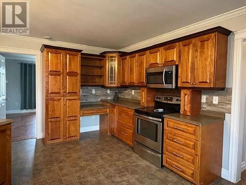 10 Tompkins Avenue, Stephenville, NL - Indoor Photo Showing Kitchen