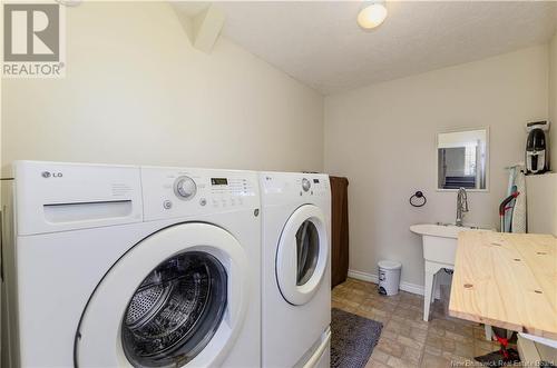 5 Acton Court, Moncton, NB - Indoor Photo Showing Laundry Room