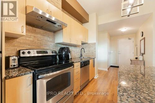 408 - 155 Legion Road N, Toronto, ON - Indoor Photo Showing Kitchen With Stainless Steel Kitchen