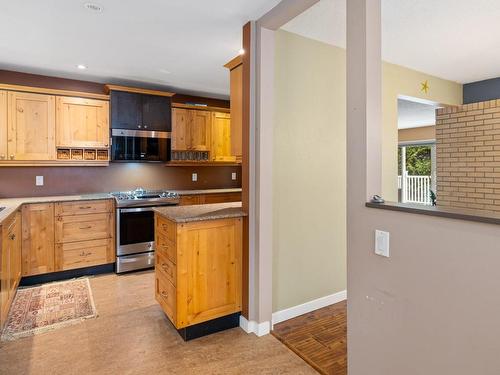 31-5951 Lakes Rd, Duncan, BC - Indoor Photo Showing Kitchen