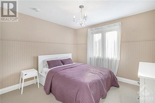 119 Whitestone Drive, Ottawa, ON - Indoor Photo Showing Bedroom