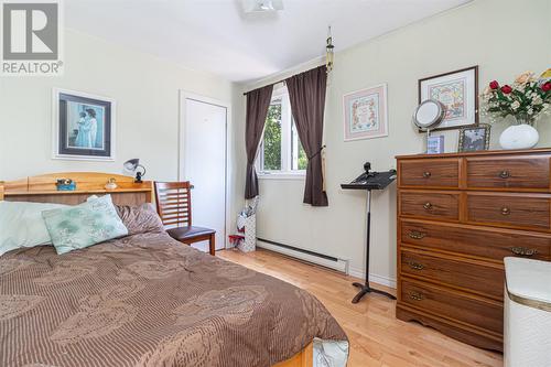 19 Cowan Avenue, St John'S, NL - Indoor Photo Showing Bedroom