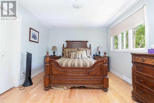 19 Cowan Avenue, St John'S, NL - Indoor Photo Showing Bedroom