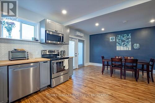 171 Elm Street, Port Colborne (878 - Sugarloaf), ON - Indoor Photo Showing Kitchen