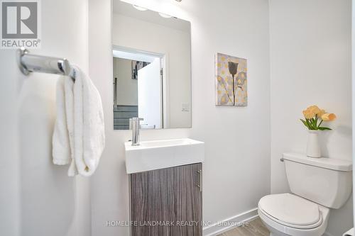 Th1 - 51 Florence Street, Toronto, ON - Indoor Photo Showing Bathroom