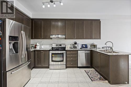 1558 Winville Road, Pickering, ON - Indoor Photo Showing Kitchen With Double Sink