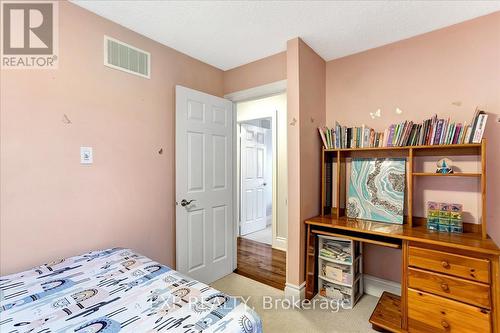 795 Rose Lane, Innisfil, ON - Indoor Photo Showing Bedroom