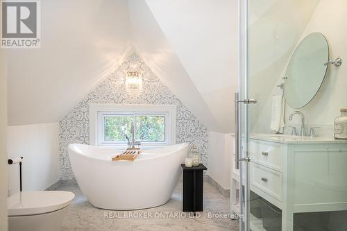 39 Henderson Street, Centre Wellington, ON - Indoor Photo Showing Bathroom