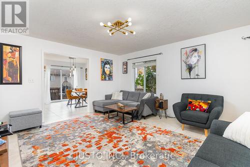 190 Severn Drive, Guelph, ON - Indoor Photo Showing Living Room