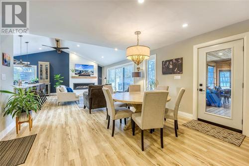 5168 Lakeshore Road, Plympton-Wyoming, ON - Indoor Photo Showing Dining Room