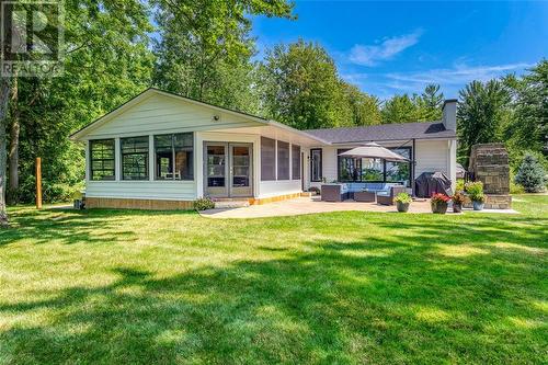 5168 Lakeshore Road, Plympton-Wyoming, ON - Outdoor