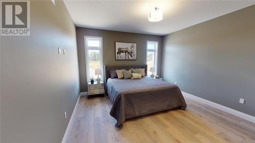 654 Ketter Way, Plympton-Wyoming, ON - Indoor Photo Showing Bedroom