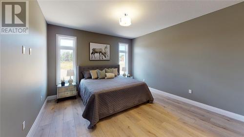 654 Ketter Way, Plympton-Wyoming, ON - Indoor Photo Showing Bedroom