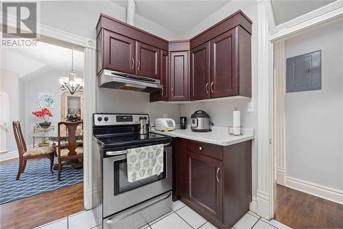 326 College Avenue North, Sarnia, ON - Indoor Photo Showing Kitchen