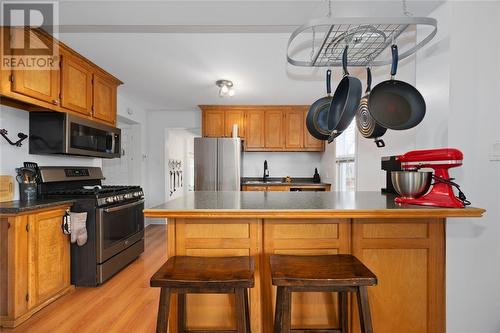 260 Hill Street, St Clair, ON - Indoor Photo Showing Kitchen