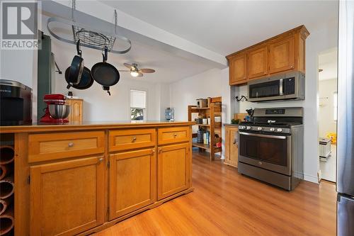 260 Hill Street, St Clair, ON - Indoor Photo Showing Kitchen