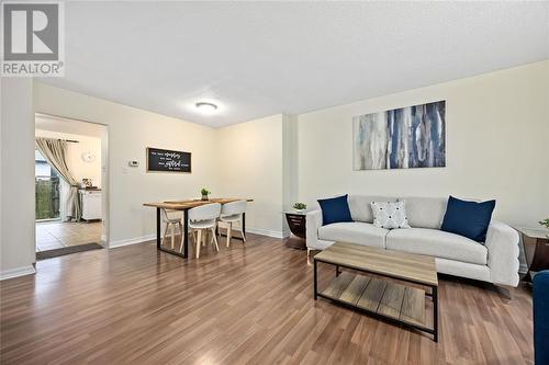 200 St. Clair Boulevard Unit# 6, St Clair, ON - Indoor Photo Showing Living Room