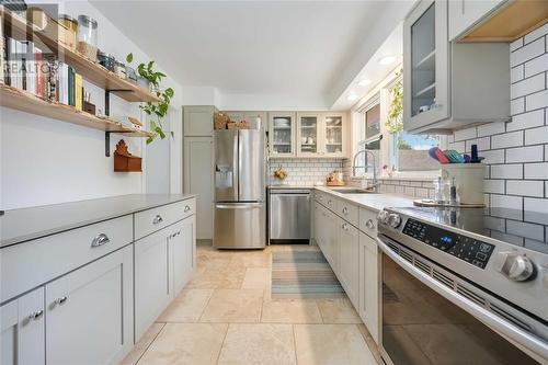 1457 Mc Crie Street, Sarnia, ON - Indoor Photo Showing Kitchen With Stainless Steel Kitchen