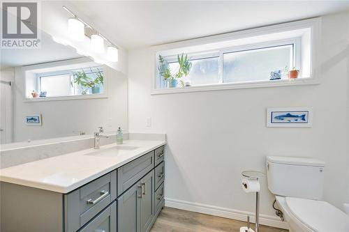 1457 Mc Crie Street, Sarnia, ON - Indoor Photo Showing Bathroom