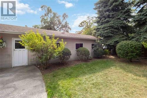 1457 Mc Crie Street, Sarnia, ON - Outdoor