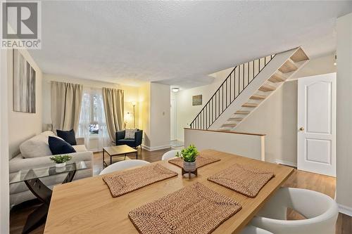 200 St. Clair Boulevard Unit# 6, St Clair, ON - Indoor Photo Showing Living Room