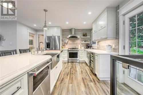 107 Monk Street, Point Edward, ON - Indoor Photo Showing Kitchen With Double Sink With Upgraded Kitchen