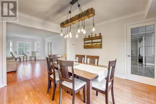 2715 Sandfield Crescent, Sarnia, ON - Indoor Photo Showing Dining Room