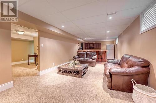 2715 Sandfield Crescent, Sarnia, ON - Indoor