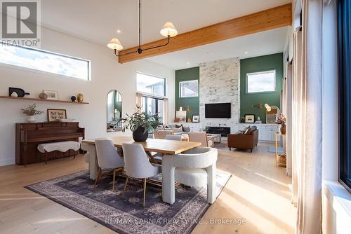 4057 Cullen Drive, Plympton-Wyoming (Plympton Wyoming), ON - Indoor Photo Showing Dining Room