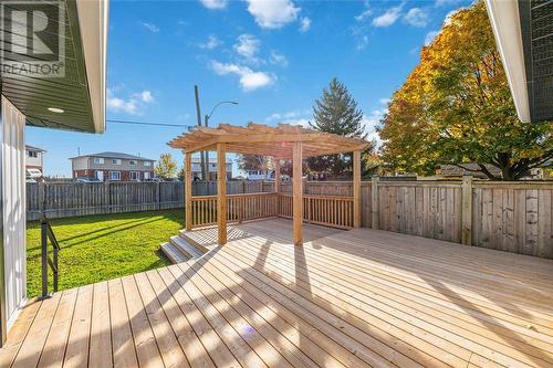 737 Albert Street, Wallaceburg, ON - Outdoor With Deck Patio Veranda