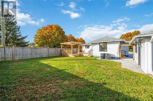 737 Albert Street, Wallaceburg, ON - Outdoor With Backyard