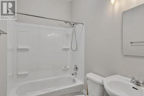 212 Park Street N, Peterborough (Downtown), ON - Indoor Photo Showing Bathroom