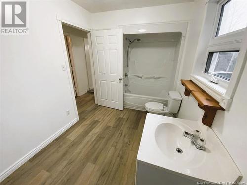 628 Canada Road, Edmundston, NB - Indoor Photo Showing Bathroom