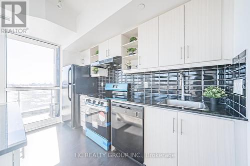 805 - 160 Vanderhoof Avenue, Toronto, ON - Indoor Photo Showing Kitchen