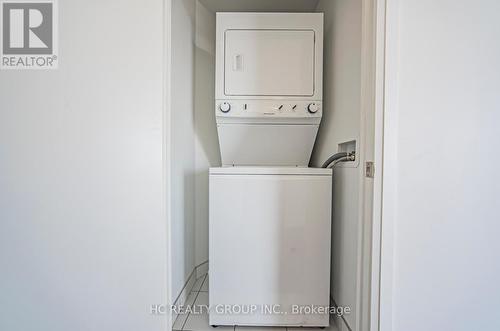 805 - 160 Vanderhoof Avenue, Toronto, ON - Indoor Photo Showing Laundry Room