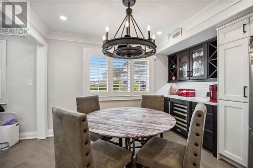 1510 Venetian Boulevard Unit# M-3, Point Edward, ON - Indoor Photo Showing Dining Room