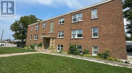 126 East Street South Unit# 11, Sarnia, ON - Outdoor With Exterior