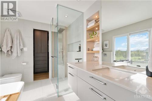 2704 River Road, Ottawa, ON - Indoor Photo Showing Bathroom