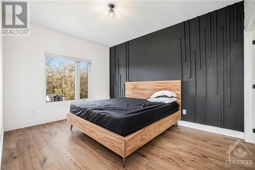 302 Forestview Crescent, Renfrew, ON - Indoor Photo Showing Bedroom