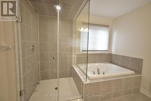 51 Weatherall Avenue, Cambridge, ON - Indoor Photo Showing Bathroom