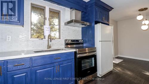 18 Kennedy Drive, Kawartha Lakes, ON - Indoor Photo Showing Kitchen