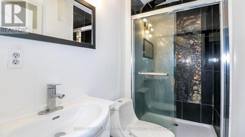 18 Kennedy Drive, Kawartha Lakes, ON - Indoor Photo Showing Bathroom