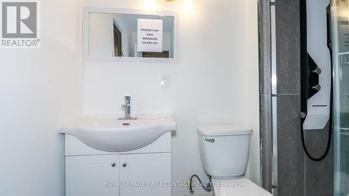 18 Kennedy Drive, Kawartha Lakes, ON - Indoor Photo Showing Bathroom