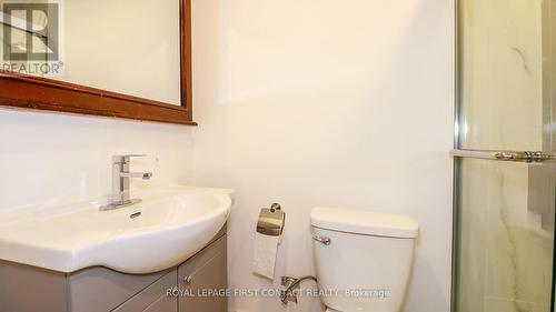 18 Kennedy Drive, Kawartha Lakes, ON - Indoor Photo Showing Bathroom