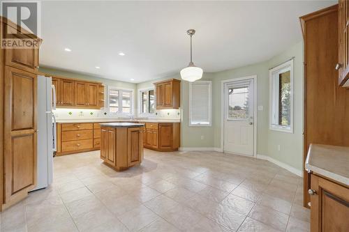 123 Mac Nab Street, Lambton Shores, ON - Indoor Photo Showing Kitchen