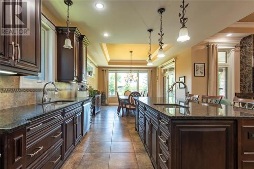 3849 Ferne Avenue, Plympton-Wyoming, ON - Indoor Photo Showing Kitchen With Double Sink With Upgraded Kitchen